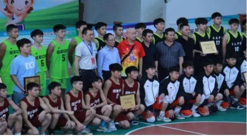 市學生運動會籃球比賽落下帷幕 潮安區(qū)實驗學校 潮州市瓷都中學分獲初中組 高中組冠軍