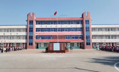 新野縣溧河鋪鎮(zhèn)中學(xué) 規(guī)范行為習(xí)慣 創(chuàng)建文明校園